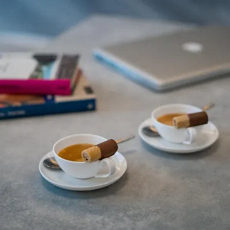 Ocean View Luxury Ph014 アパート アデヘ